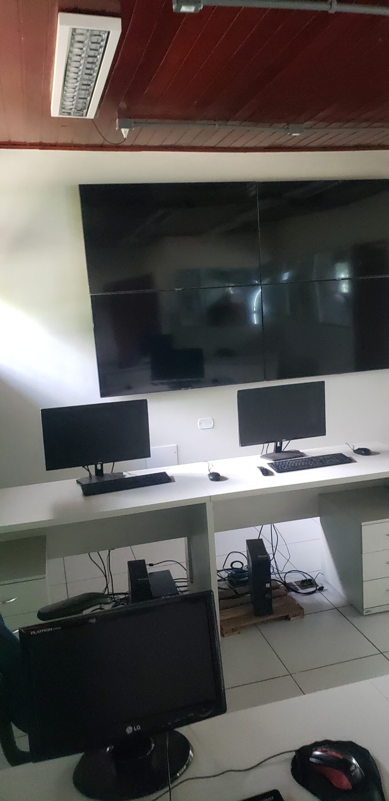 CAEMA — Telemetria e telecomando de água e esgoto 6 Sala de operação do Centro de Controle Operacional da CAEMA
