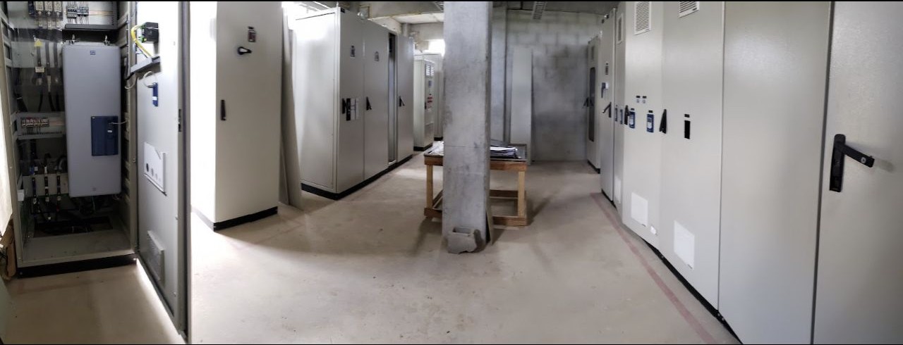 Valobras — painéis elétricos e automação da moagem de cimento 1 Sala elétrica da Valobras com painéis fornecidos para a moagem de cimento