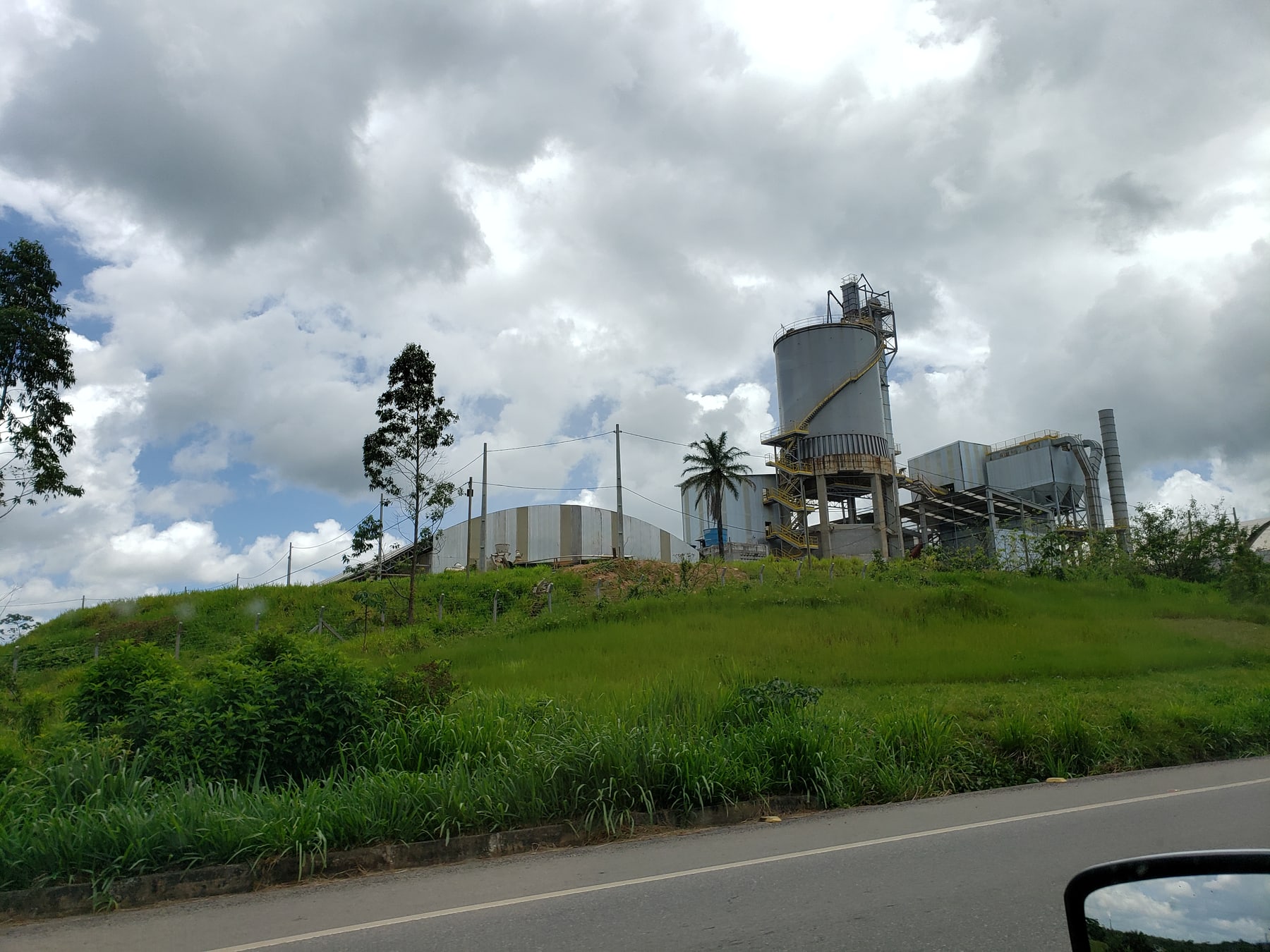 Valobras — painéis elétricos e automação da moagem de cimento 2 Unidade de moagem de cimento da Valobras na Bahia