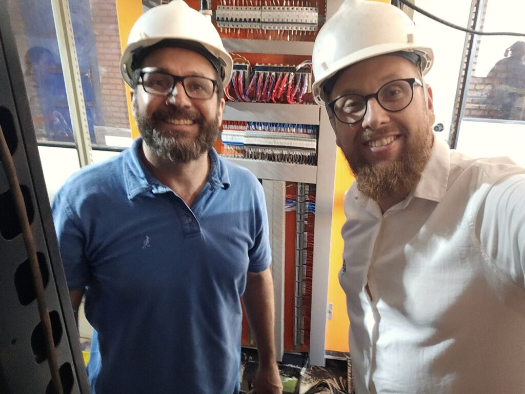 Automação dos Altos-Fornos da Terra Norte — andre paineis