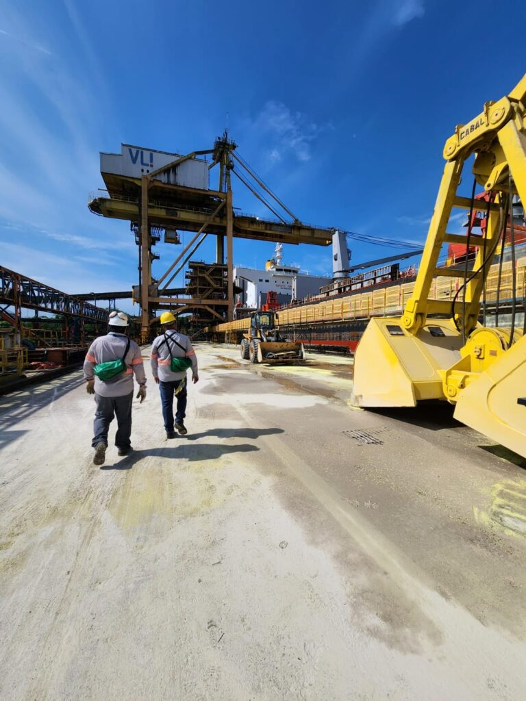 Projeto de engenharia e automação da VLI — equipe